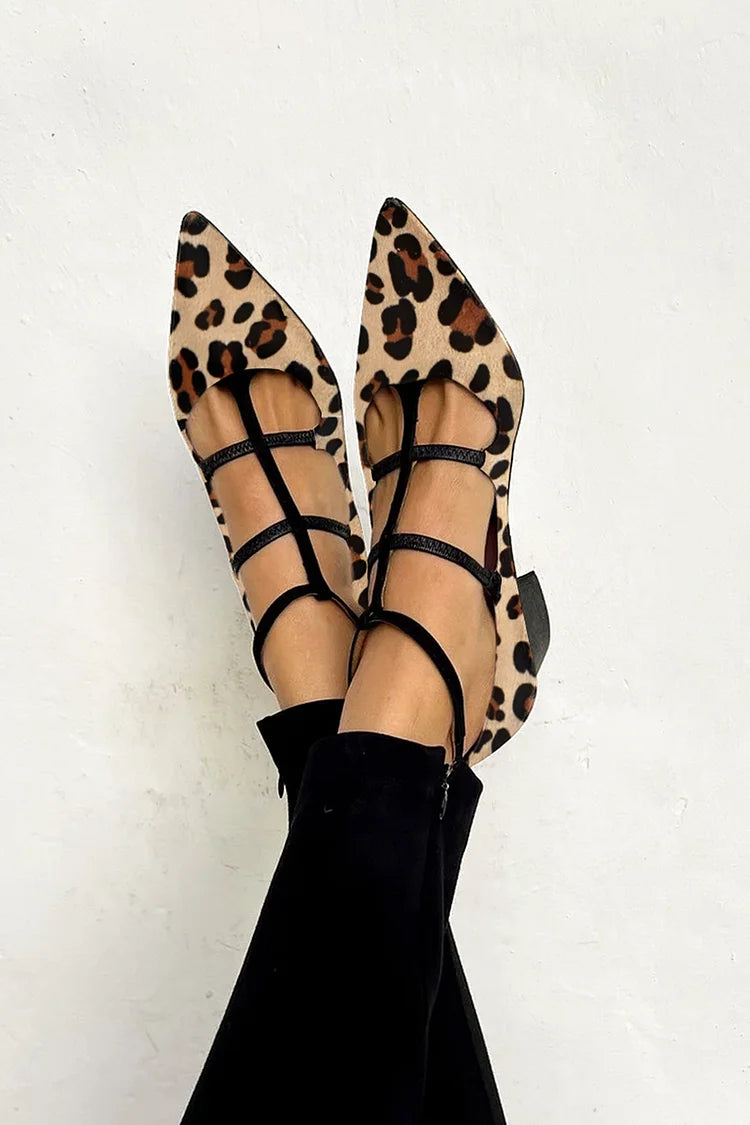 Leoparden-Riemchenabsätze für einen stilvollen und mutigen Look