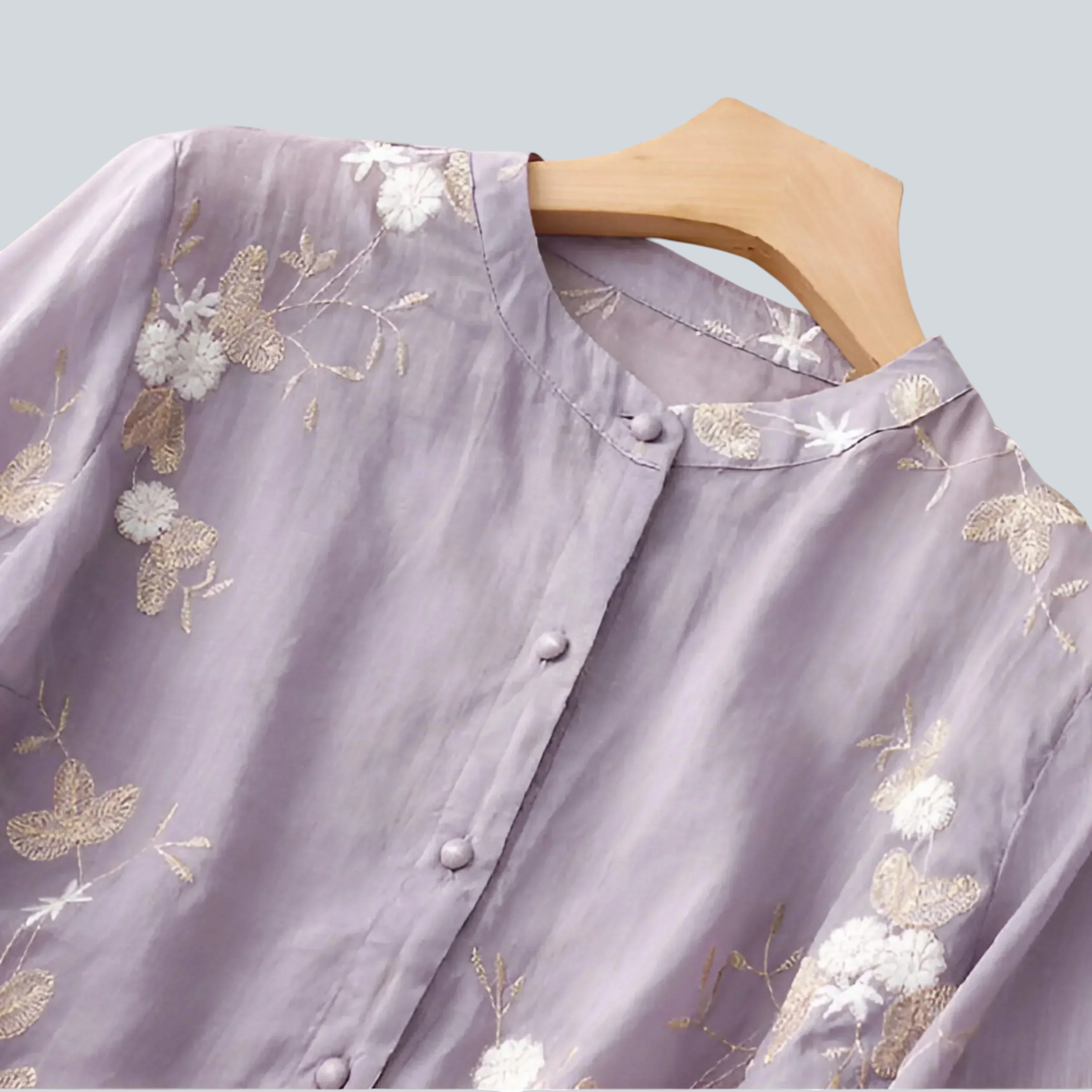 Haut femme en coton brodé floral - Élégance décontractée