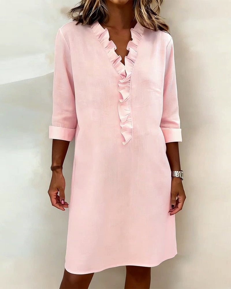 Robe à volants col en V
