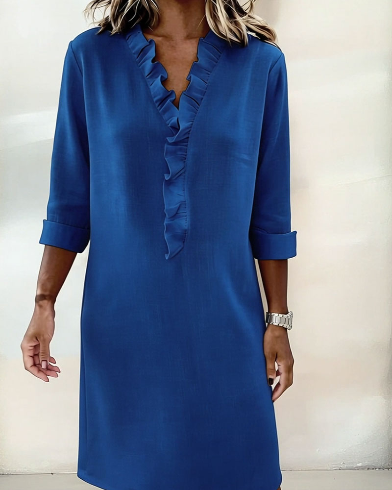 Robe à volants col en V