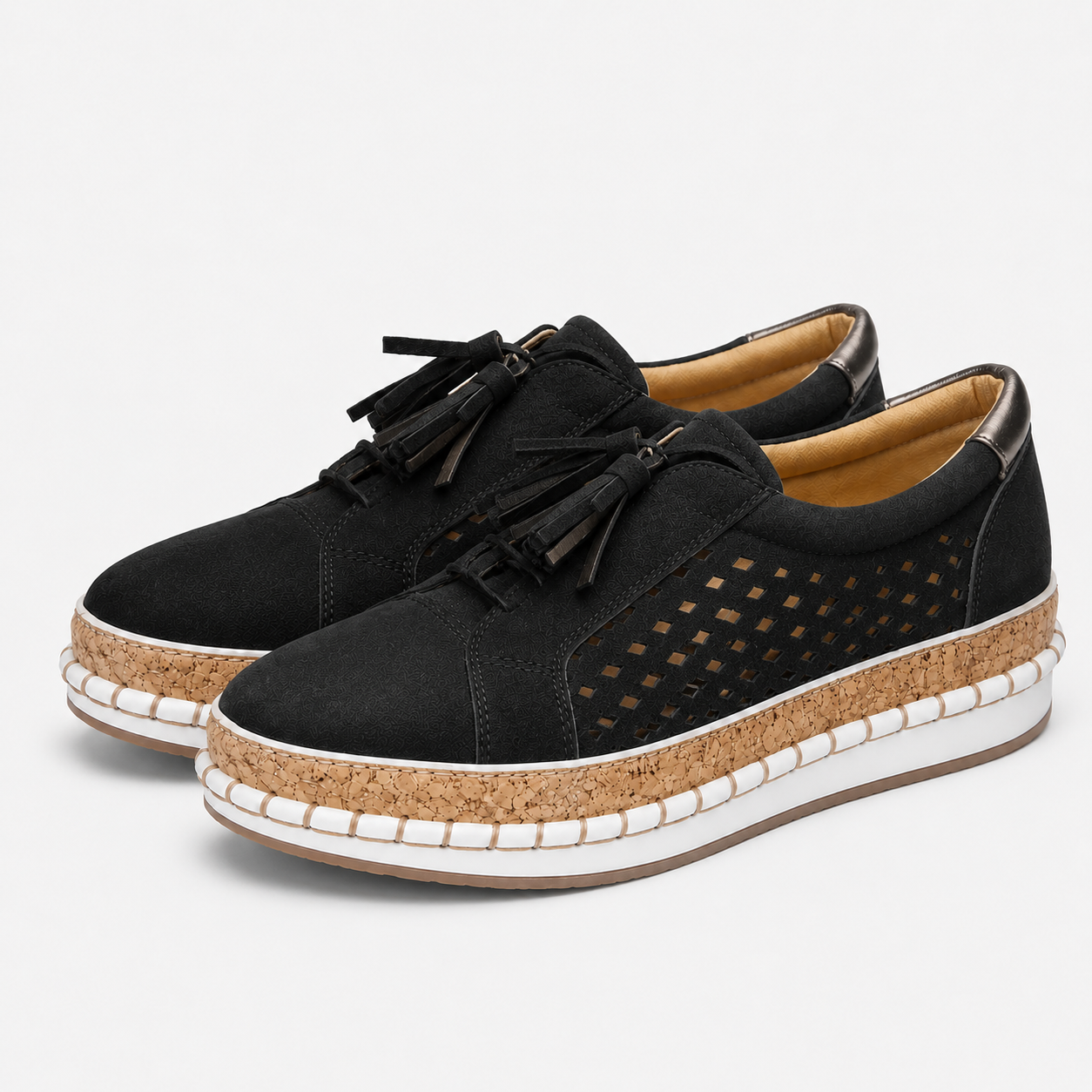 Bequeme und atmungsaktive Damen-Sneaker zum Hineinschlüpfen mit Quasten