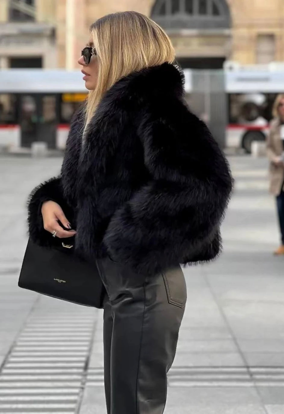 Manteau Femme Élégant en Fourrure Synthétique 2