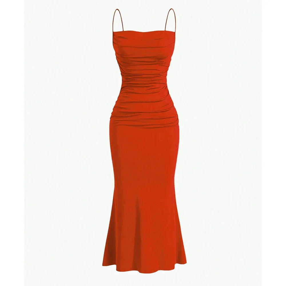 dresses : Camille - Robe Maxi Moulante Élégante avec Volants et Bretelles Fines in Rouge van Seroa