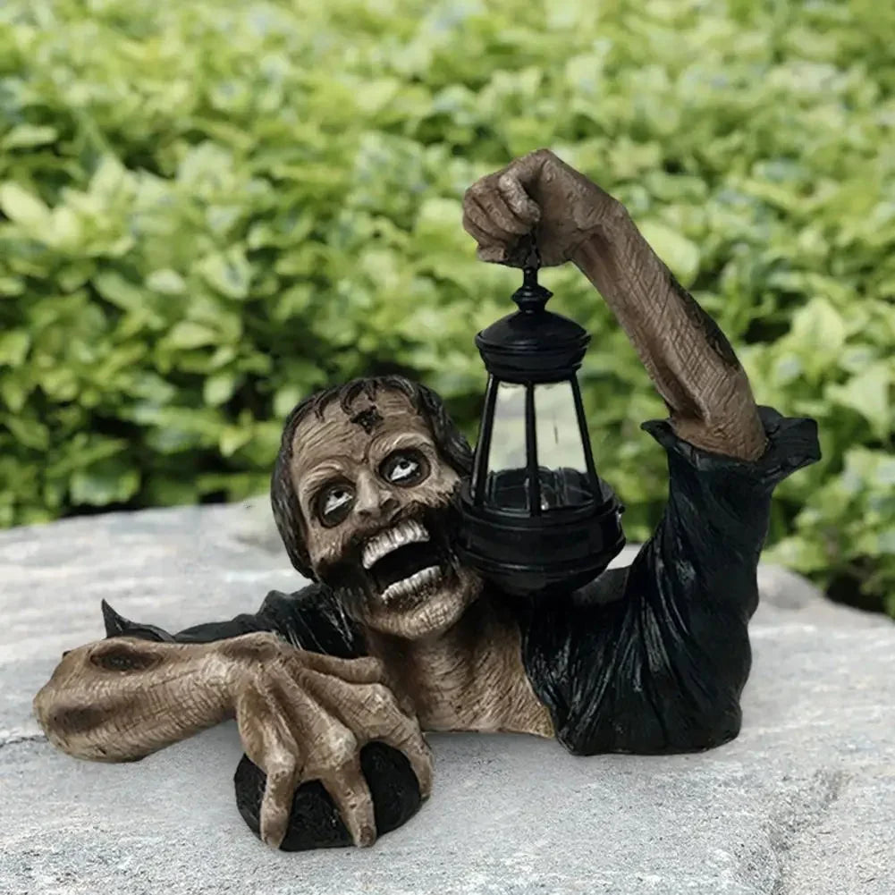 Figure de Zombie de Jardin avec Lanterne - Décor Halloween en Résine