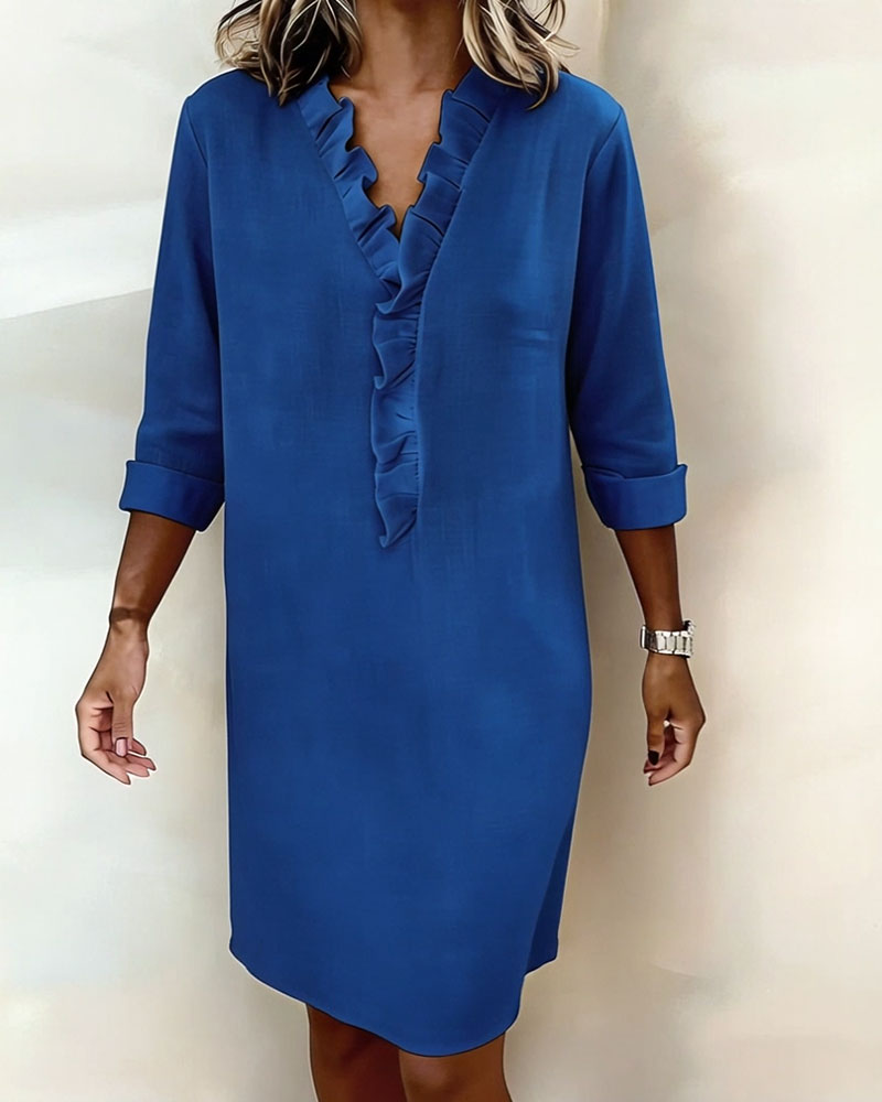 Robe à volants col en V