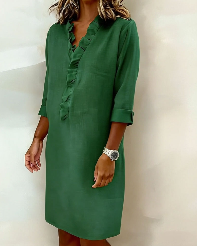 Robe à volants col en V