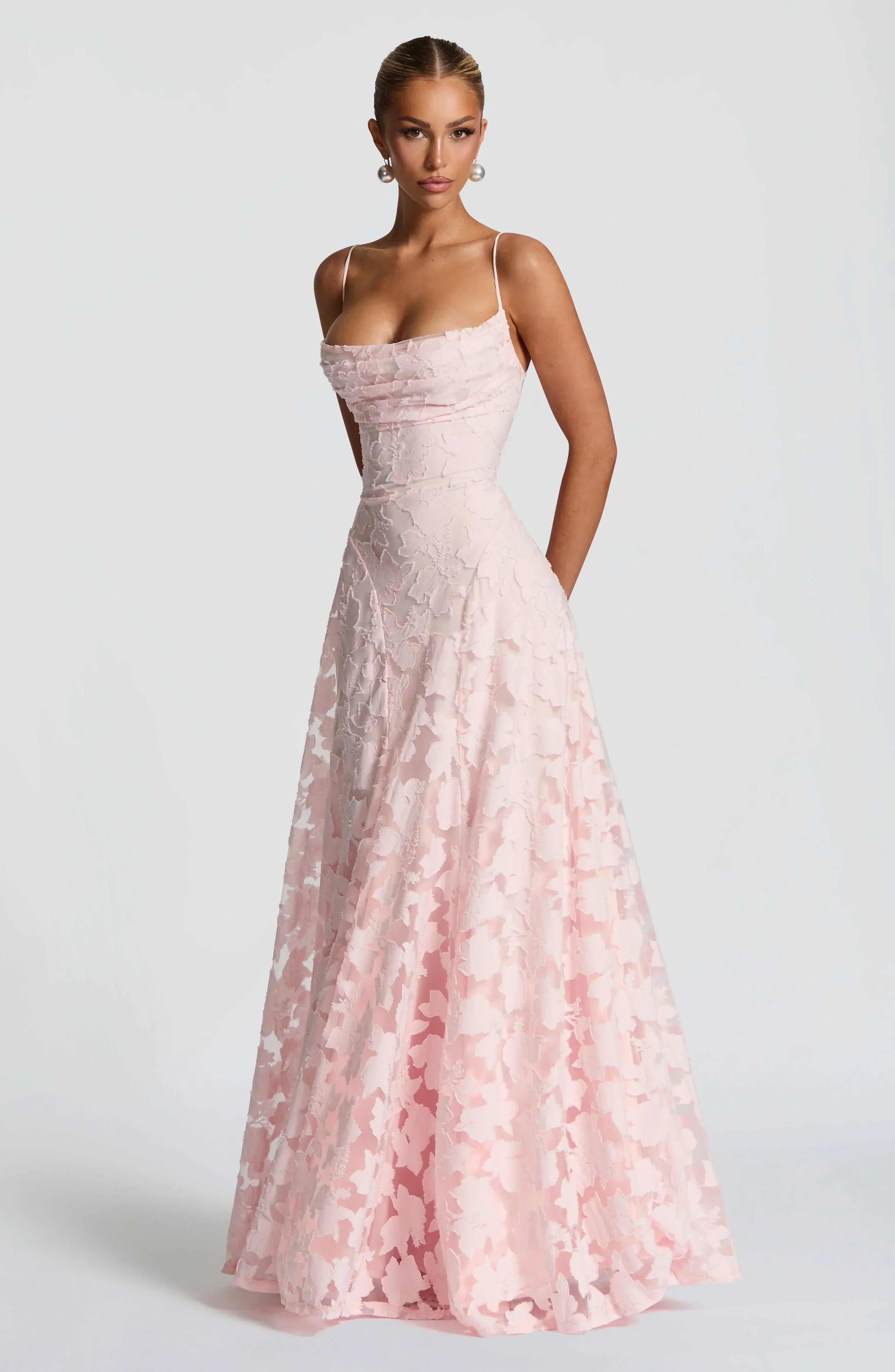 Langes schwarzes Aveline Kleid aus Spitze und Satin für Damen