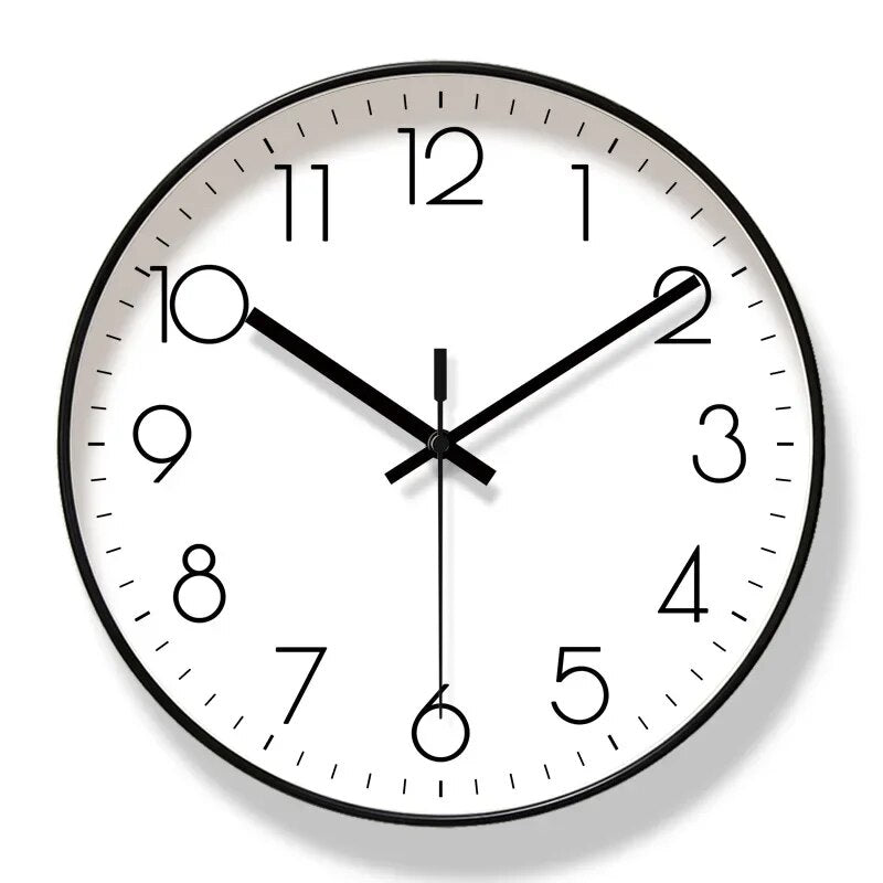 Marcia - Moderne Wanduhr mit schlankem minimalistischen Design