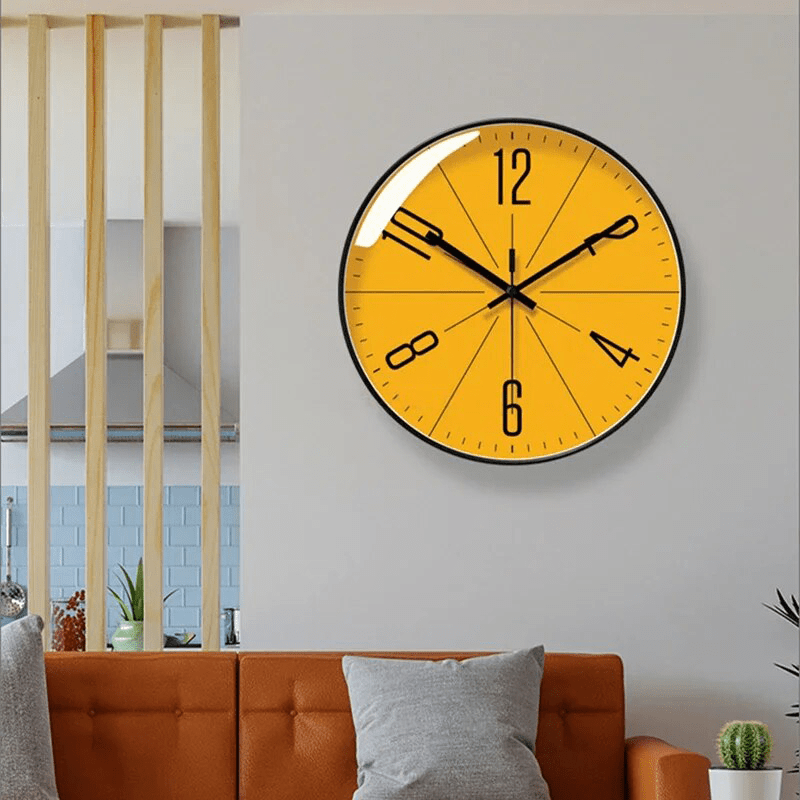 Marcia - Moderne Wanduhr mit schlankem minimalistischen Design
