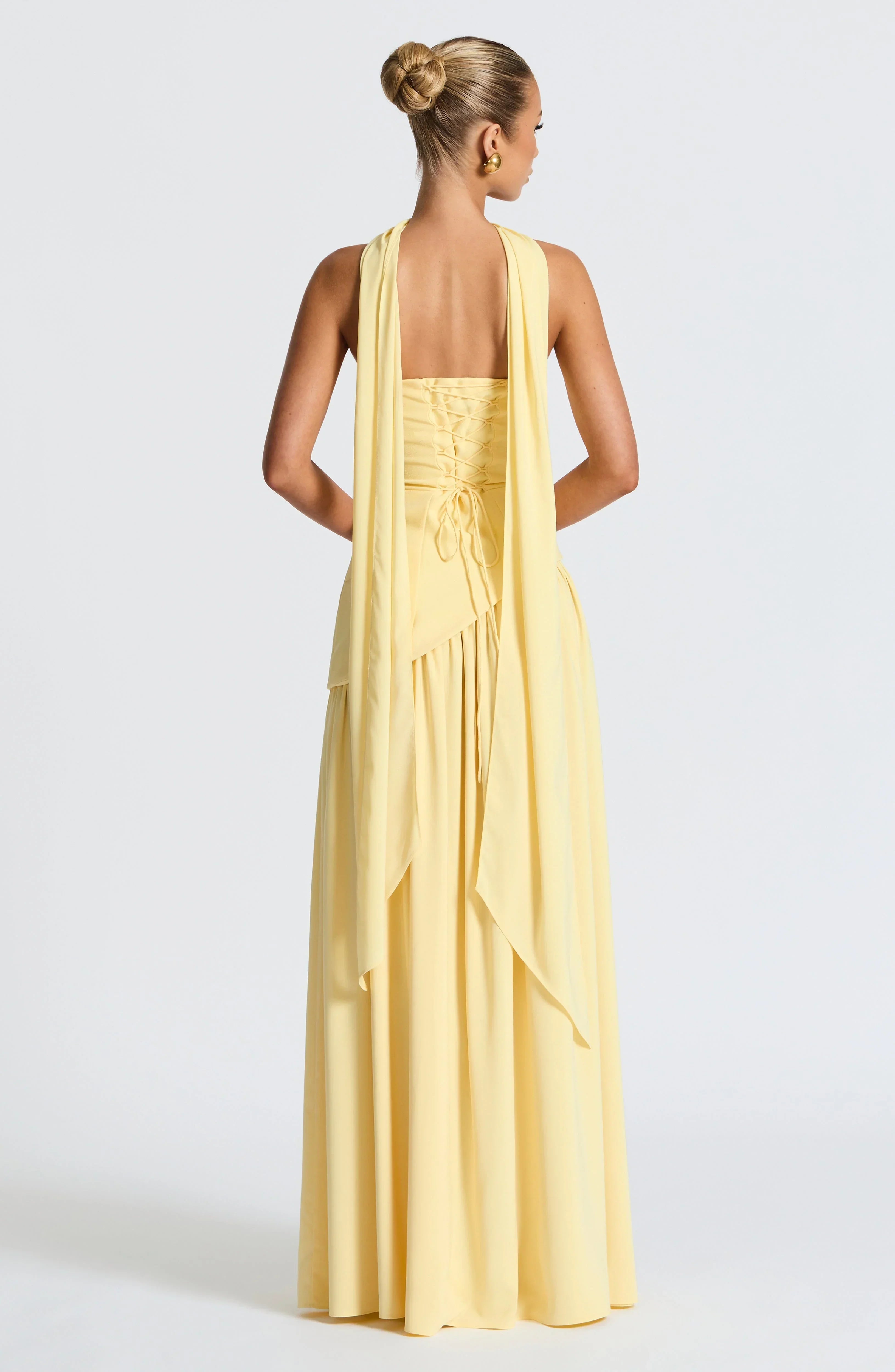 Langes Kleid mit Schlitz für Damen mit Korsett, elegant und modern, für