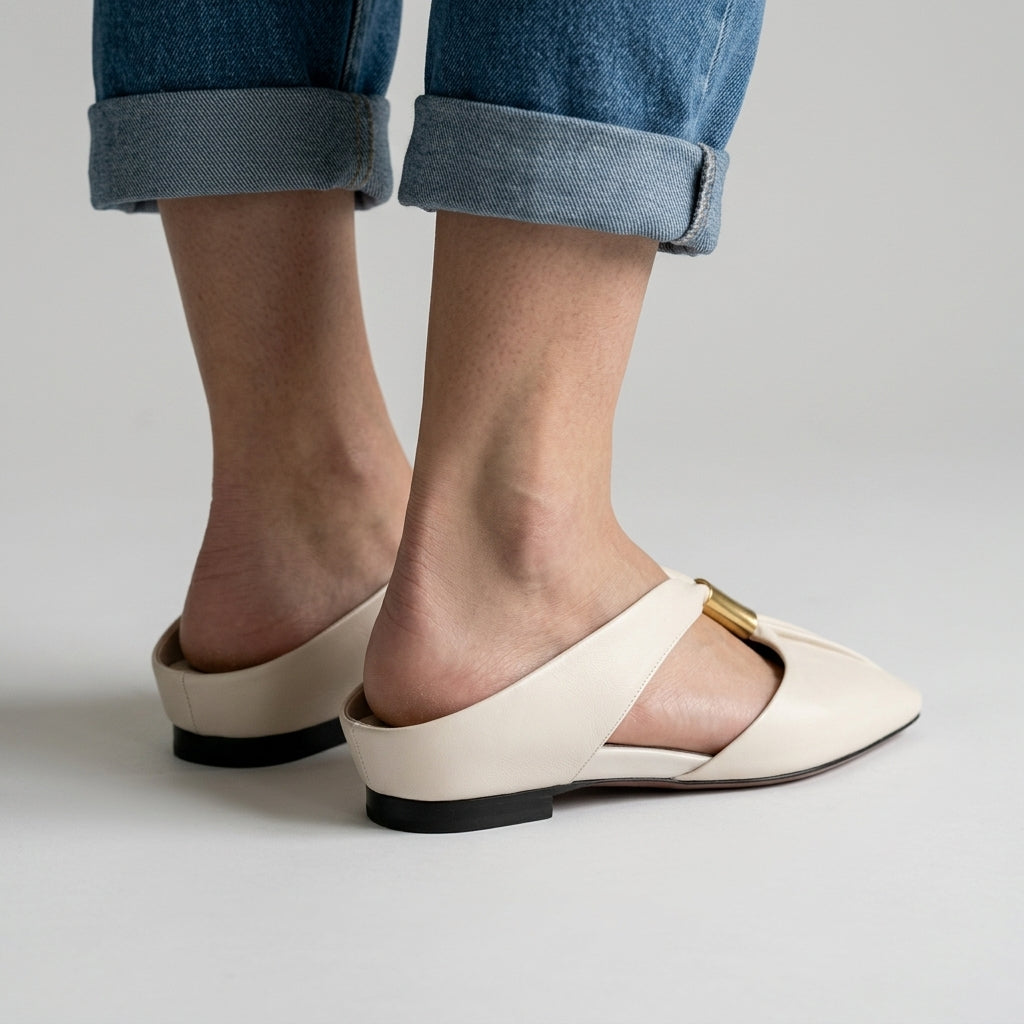 Mule Plate Cuir Plissé Bout Carré | Style Chic & Confort