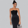 Robe-corset en satin élégante sans bretelles avec détails drapés Femme