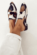 Loafers mit abstraktem Muster - moderne, stylische Slipper