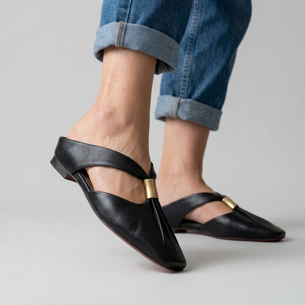 Mule Plate Cuir Plissé Bout Carré | Style Chic & Confort