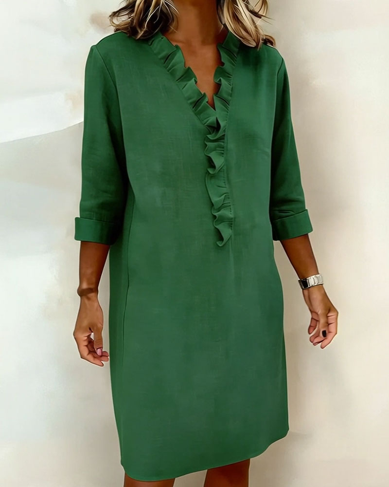 Robe à volants col en V