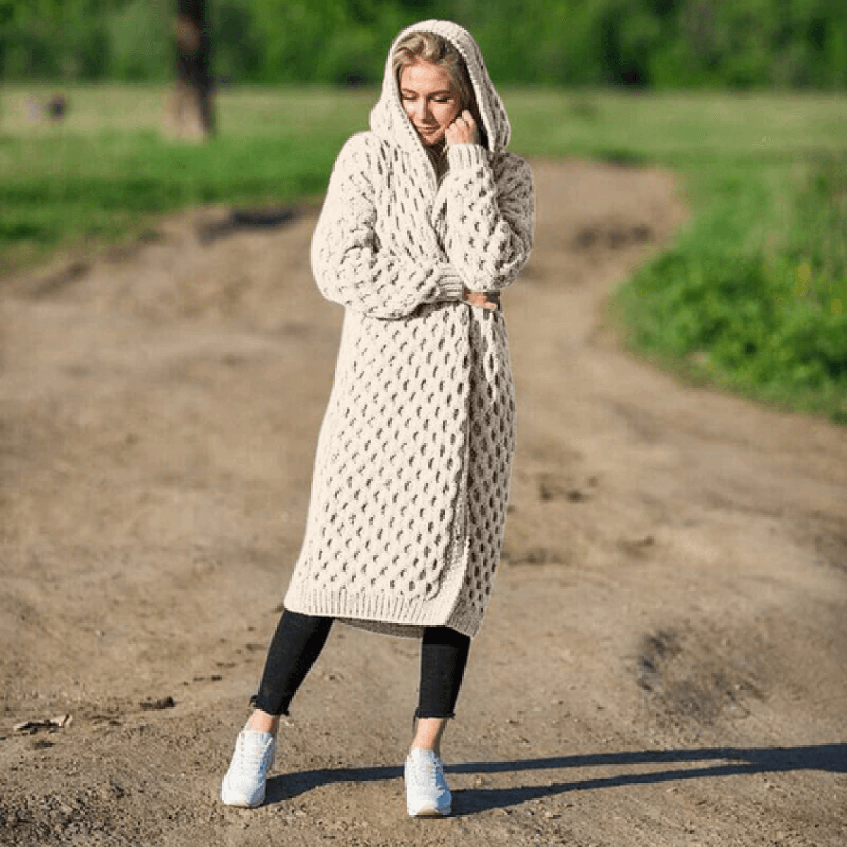 Cardigan Femme Élégant à Capuche 1
