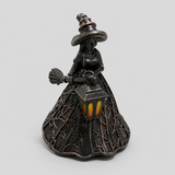 Figurine de Sorcière Illuminée avec Lanterne - Décoration de Table d'Halloween avec USB