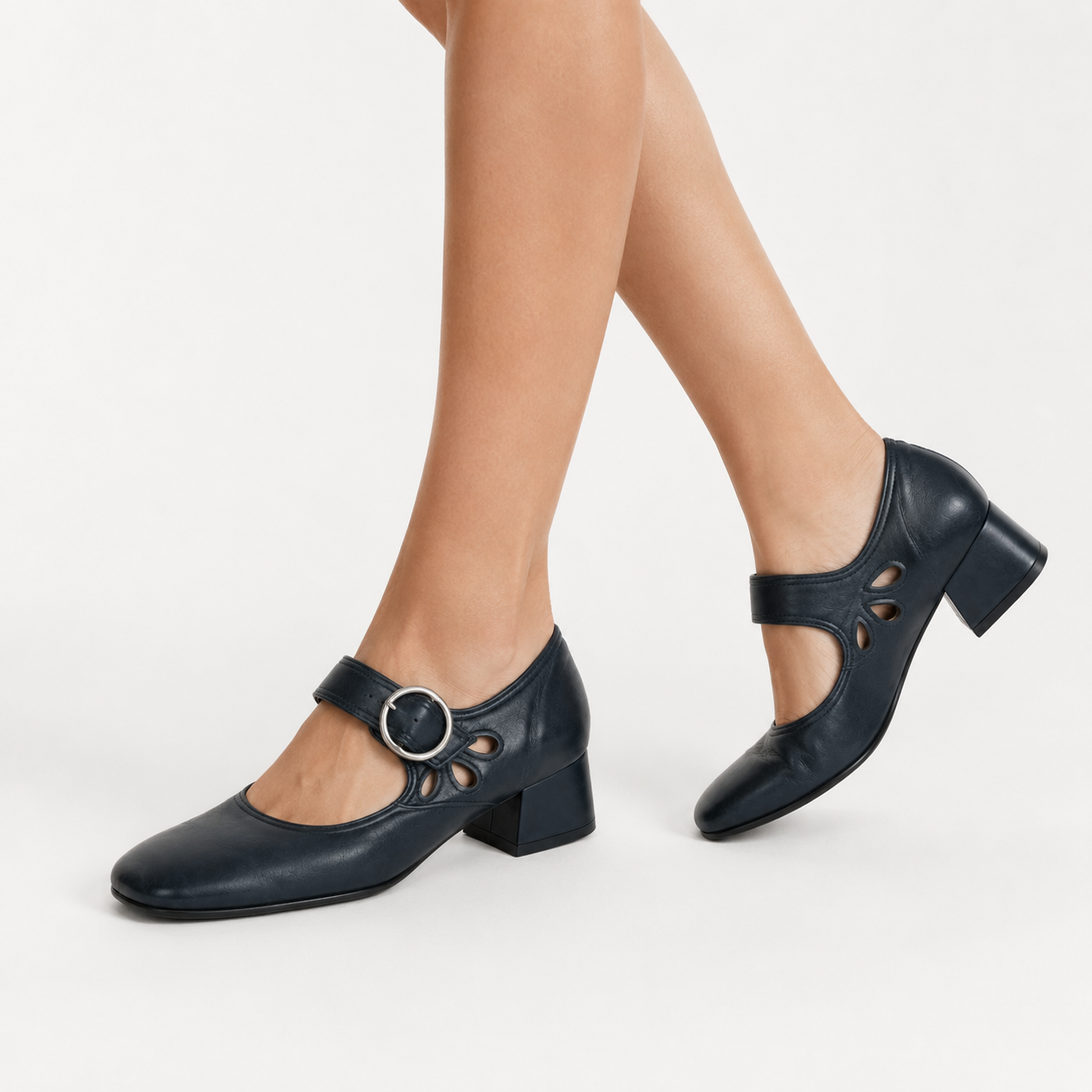 Chaussures Vintage à Petit Talon et Boucle Confortable Femme