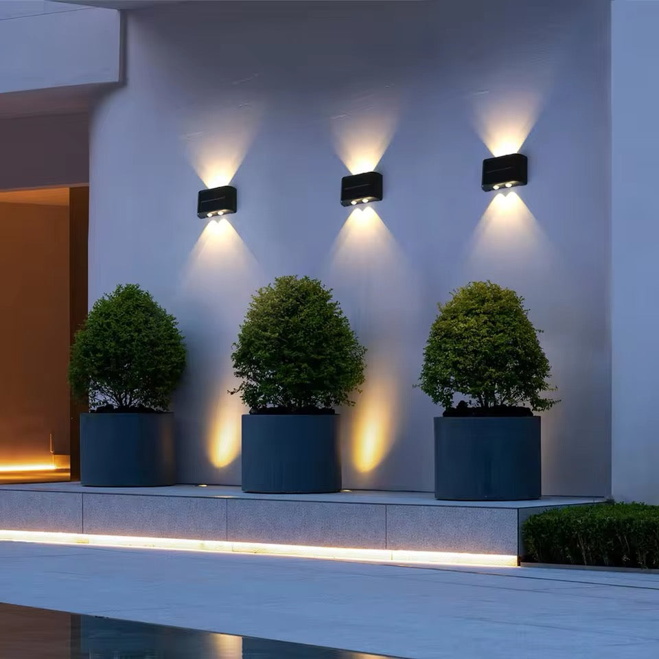 Applique murale LED solaire d'extérieur - Résistante aux intempéries Haut/Bas