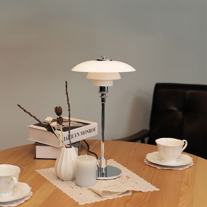 Lampe de table moderne de designer danois - Abat-jour superposé, LED