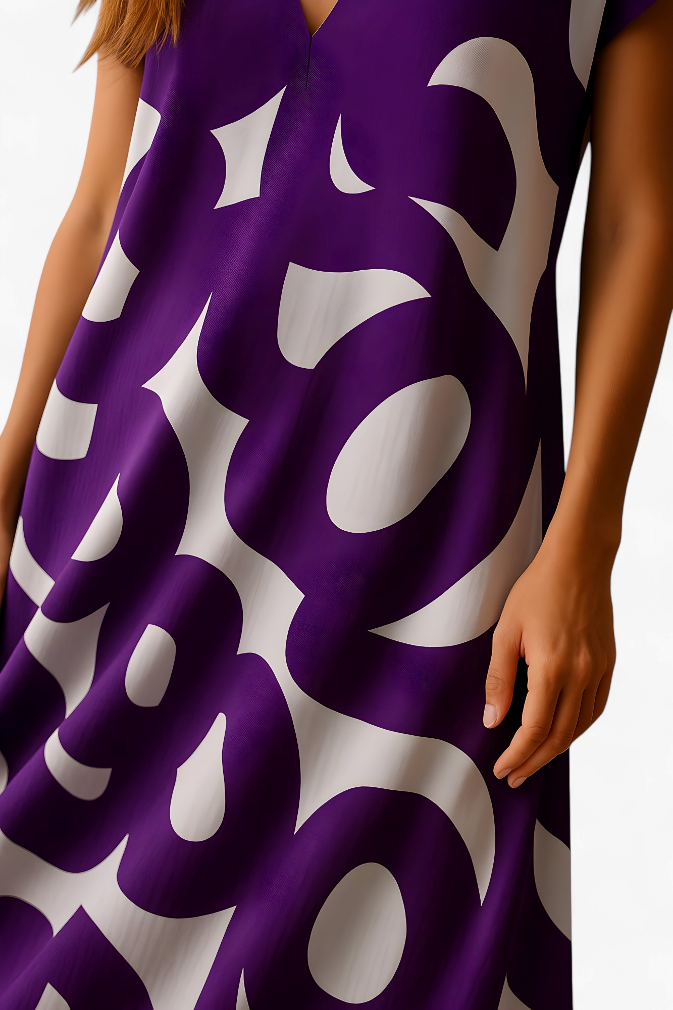 Chic Women's V-Neck Maxi Dress with an Elegant Silhouette