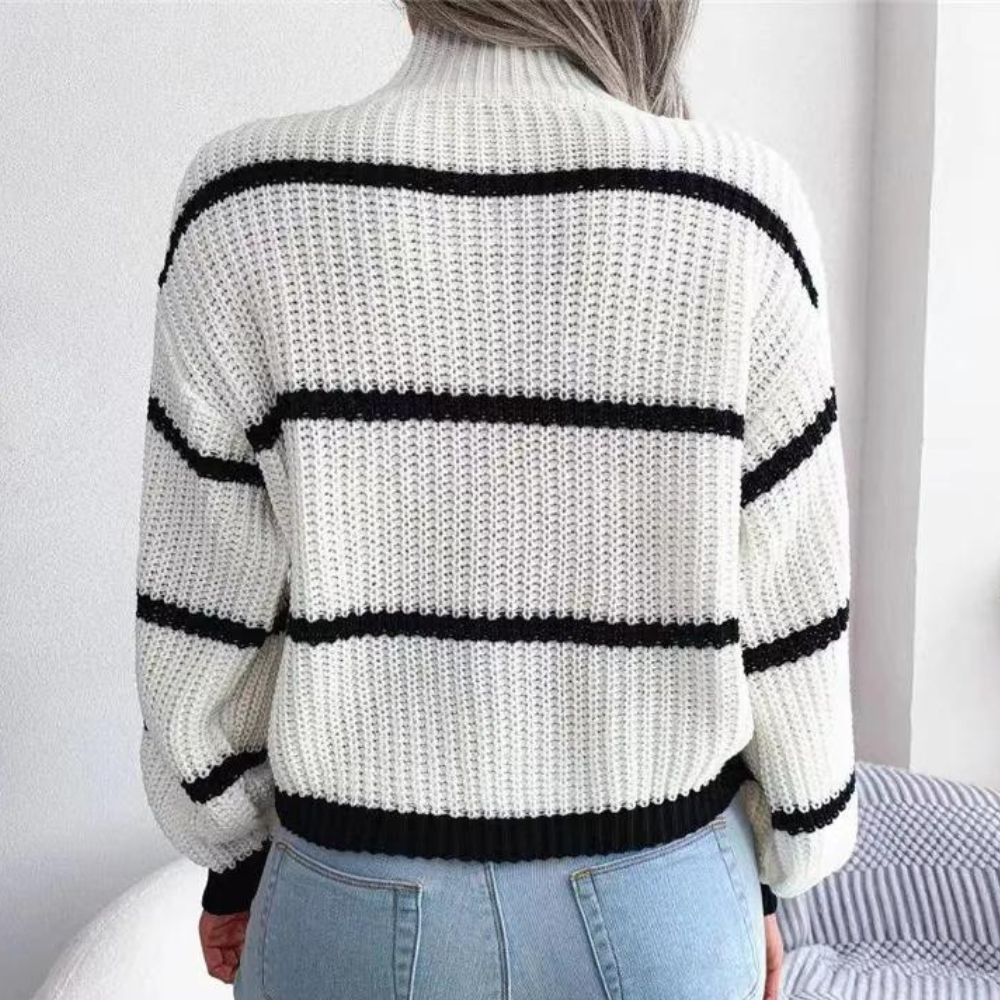 Pull Femme Col Montant Classique Noir et Blanc 3