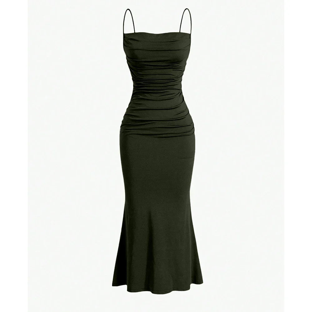 dresses : Camille - Robe Maxi Moulante Élégante avec Volants et Bretelles Fines in Vert foncé van Seroa
