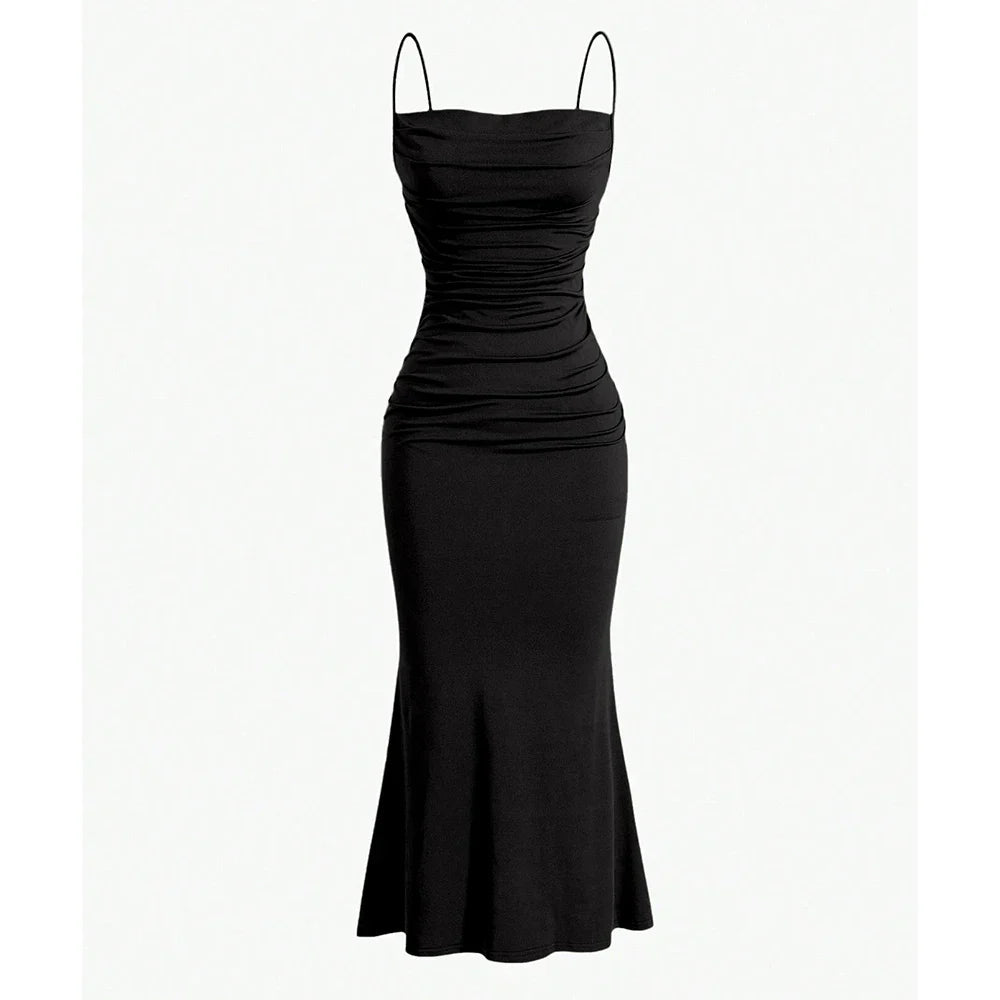 dresses : Camille - Robe Maxi Moulante Élégante avec Volants et Bretelles Fines in Noir van Seroa