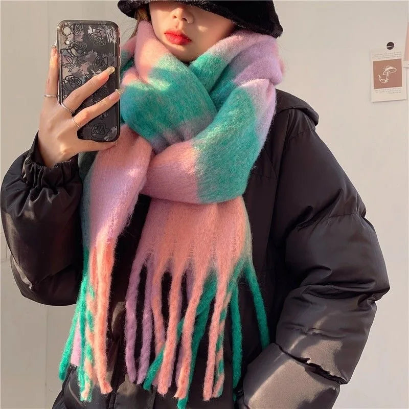 Écharpe d'Hiver Oversize pour Femme à Dégradé de Couleur et Franges