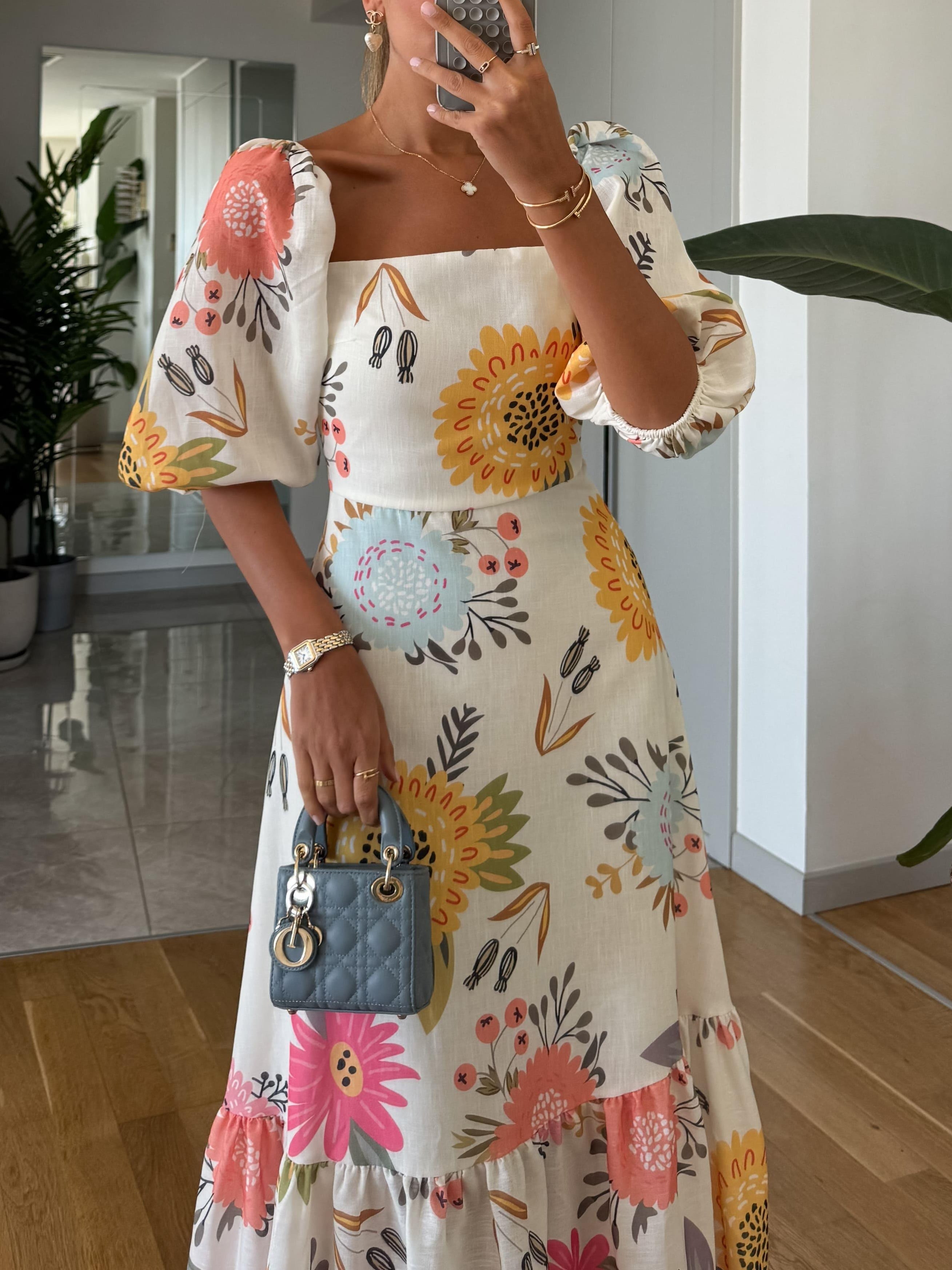 Robe midi élégante, manches bouffantes et imprimé floral