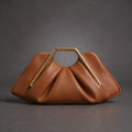 Weiche Leder-Clutch, Origami-Design, goldfarbener sechseckiger Griff