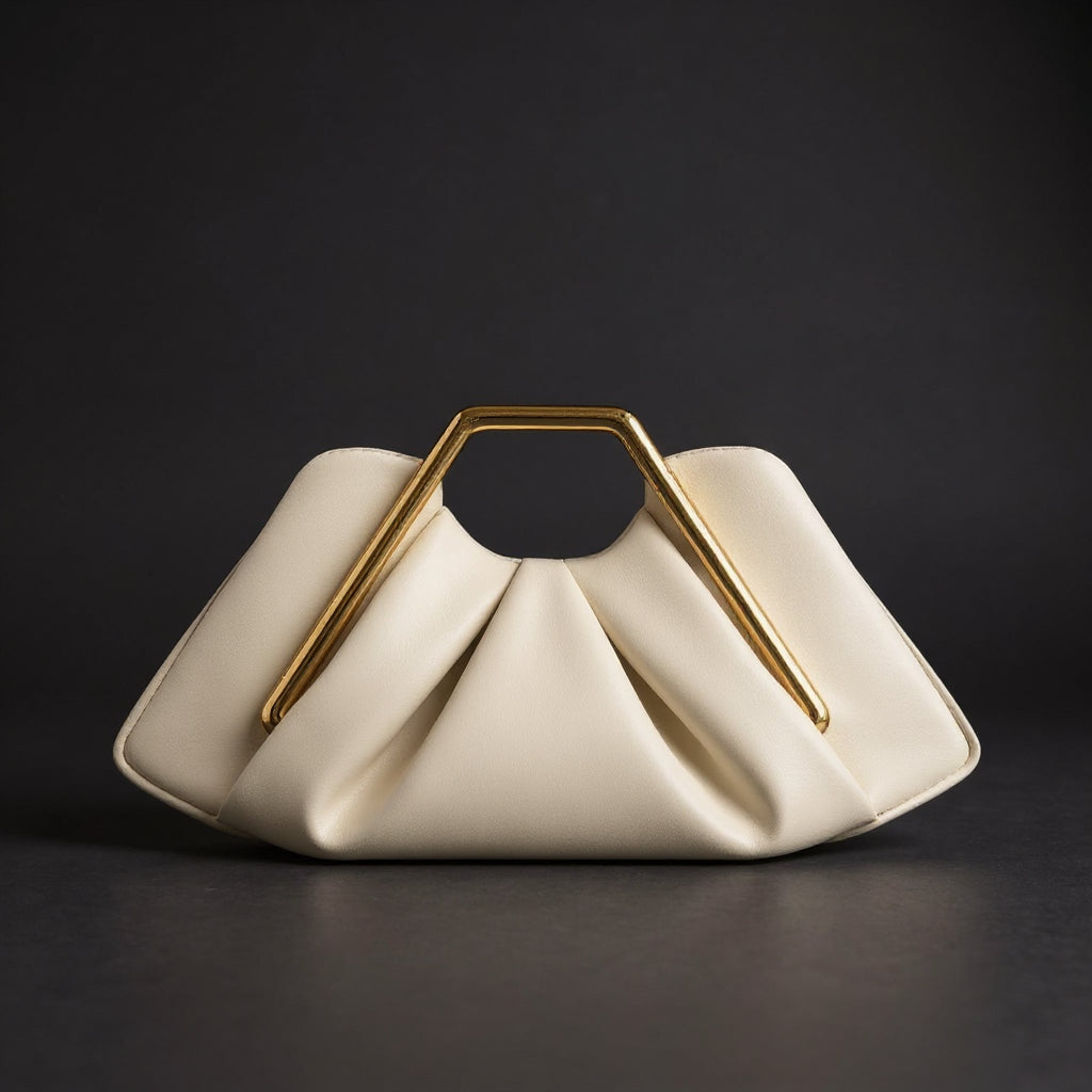 Weiche Leder-Clutch, Origami-Design, goldfarbener sechseckiger Griff
