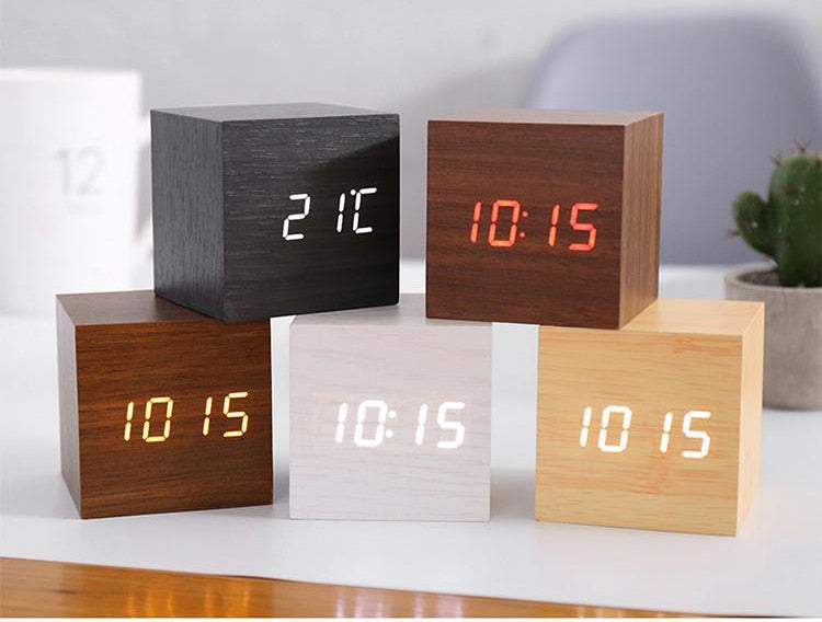 LumiClock Réveil LED Numérique