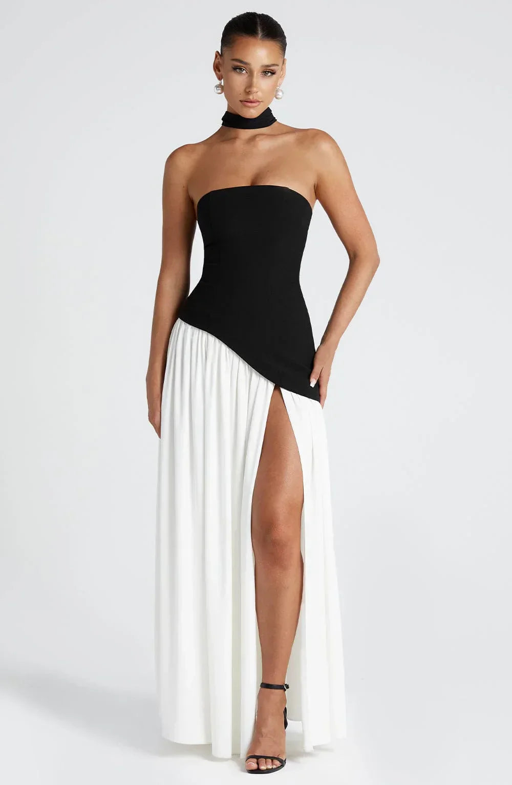 Langes Kleid mit Schlitz für Damen mit Korsett, elegant und modern, für
