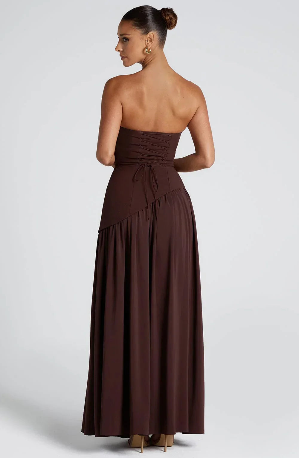Langes Kleid mit Schlitz für Damen mit Korsett, elegant und modern, für