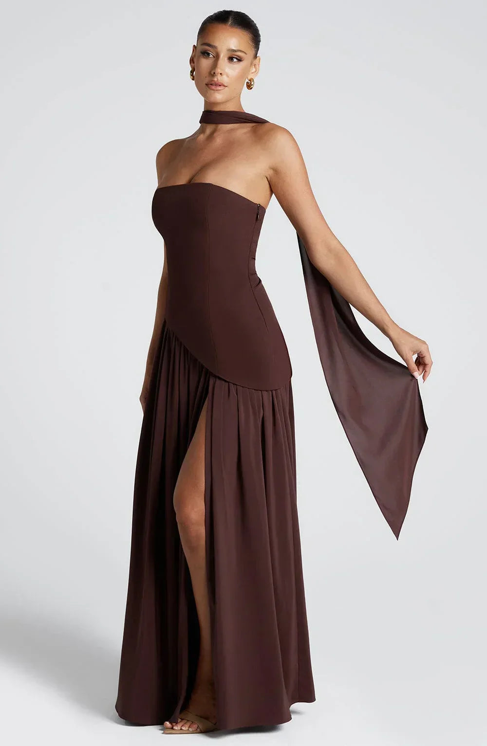 Langes Kleid mit Schlitz für Damen mit Korsett, elegant und modern, für