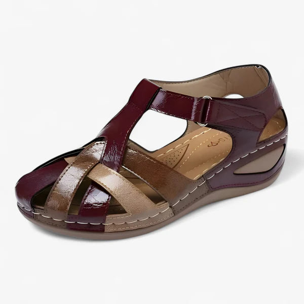 Bequeme Keilsandalen mit mehreren Riemen für angenehmes Tragen